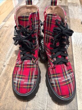 Betsey Johnson women’s boots